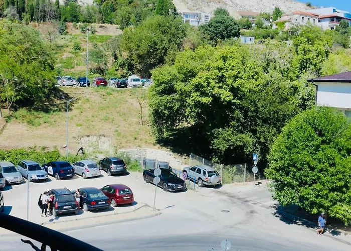 Appartamento “централ” / *