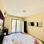 “централ” / Apartman Balcsik