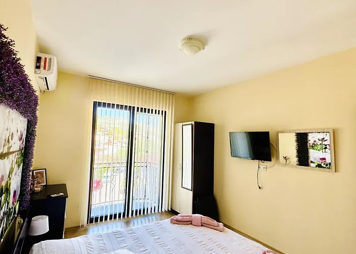 “централ” / Apartment Balchik